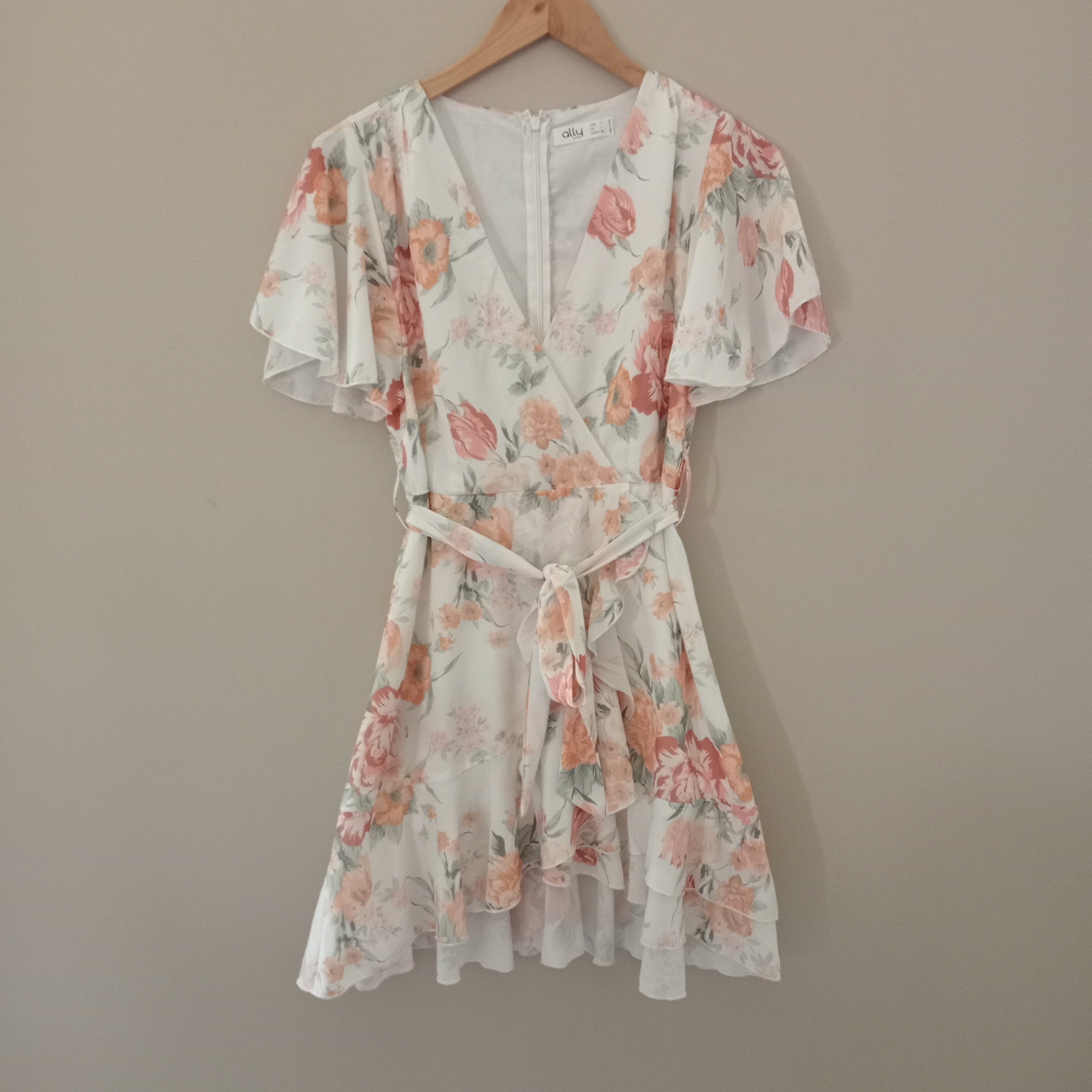 Pink Floral Ruffle Hemline Dess - Ally