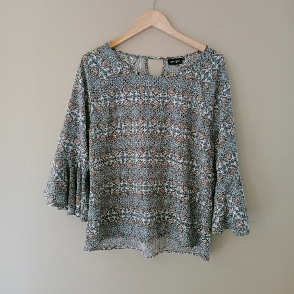Geometric Bell Sleeve Top - Jeanswest