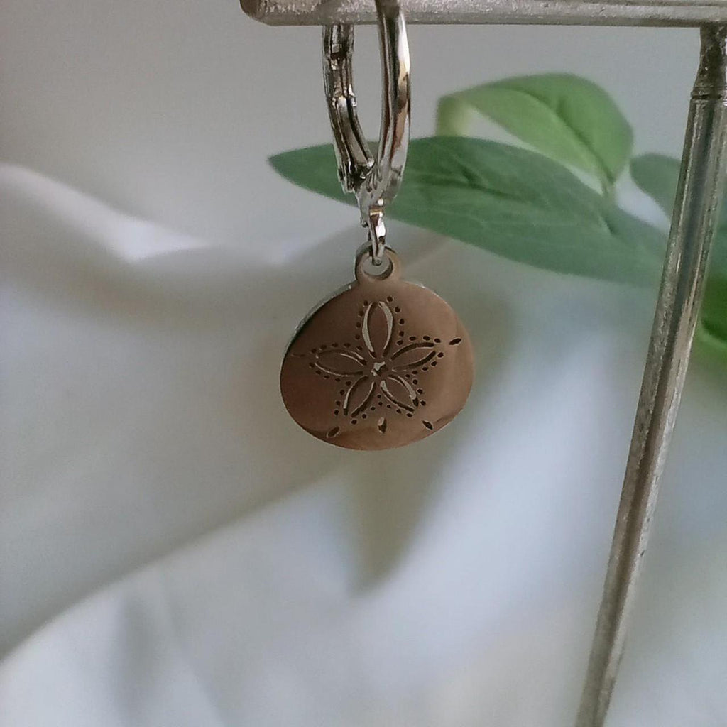 Stainless Steel Sand Dollar Huggies