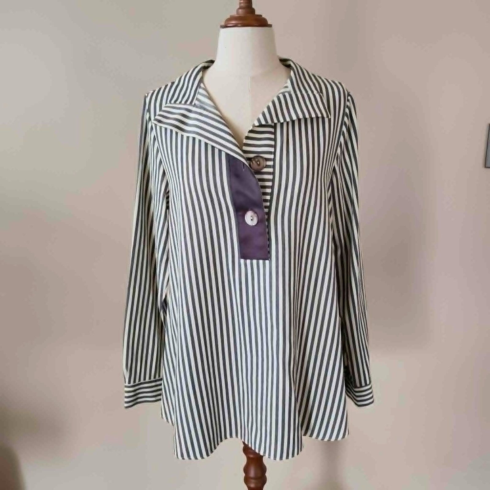 Grey Striped Top - Eighth Letter