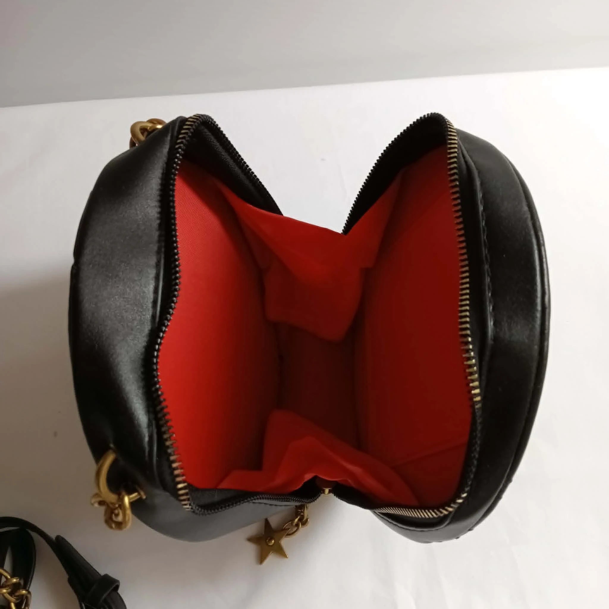 Black Round Bag - Tripp