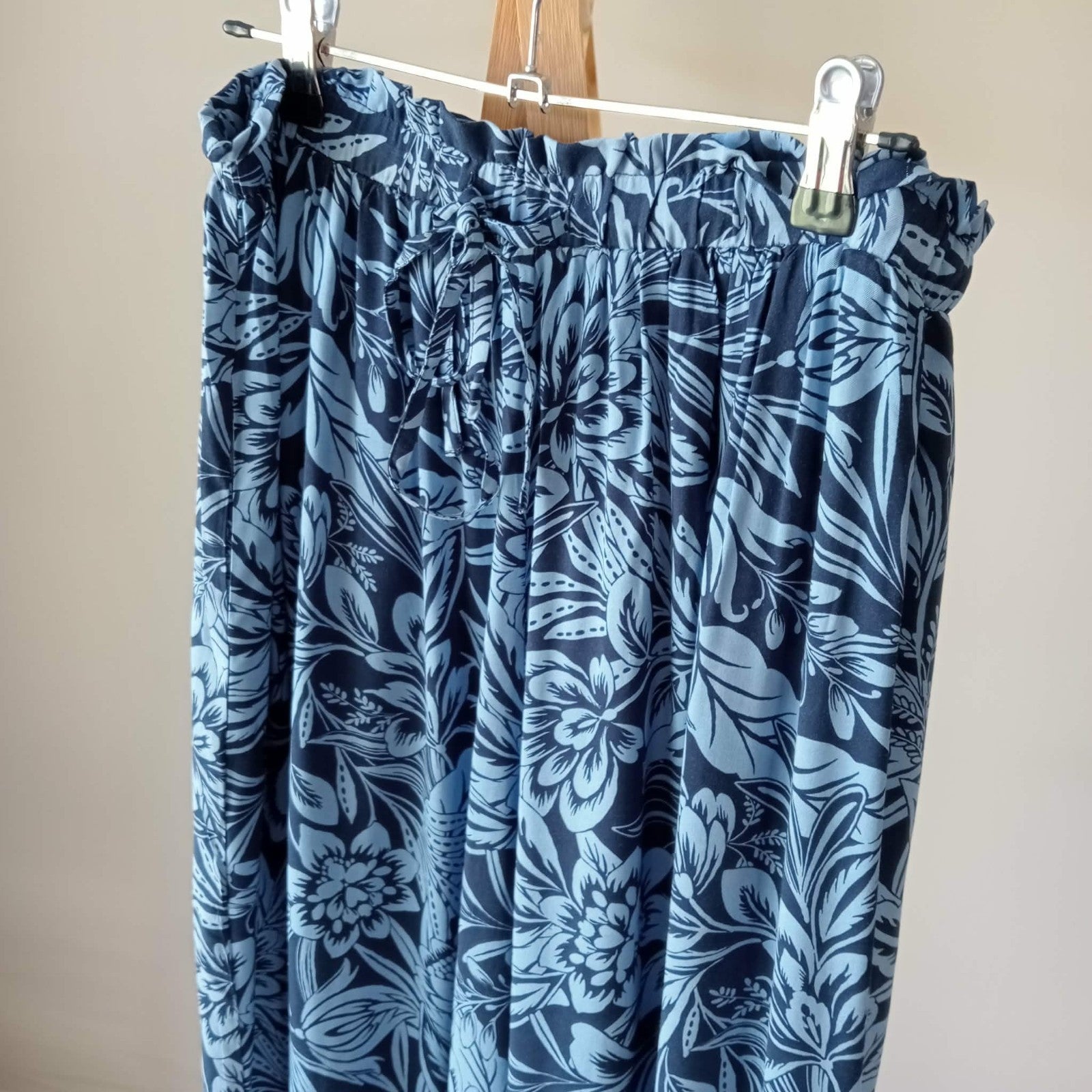 Blue Pattern Wide Leg Pants - Peach