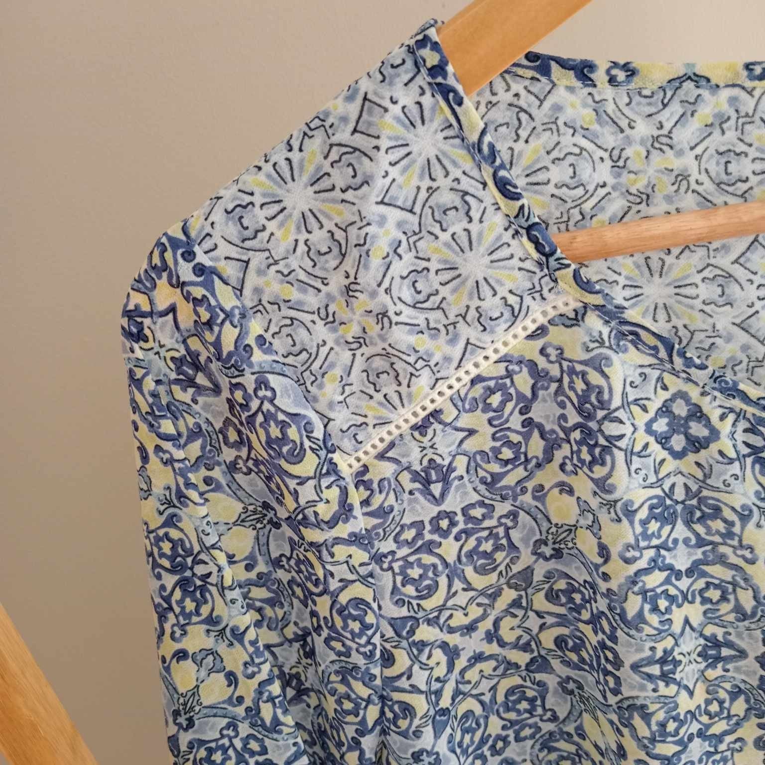 Blue Floral Top - Jeanswest