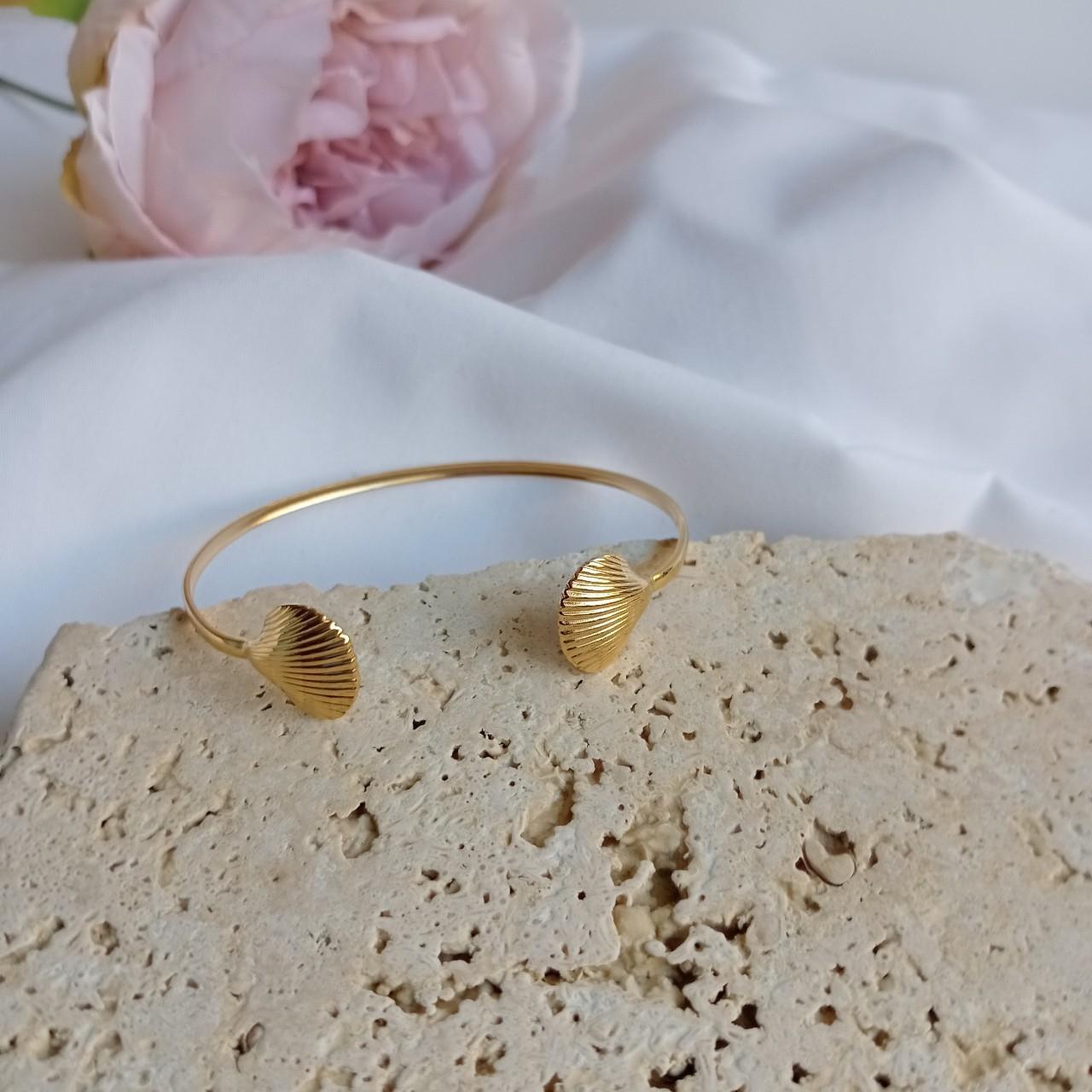 18k Gold Plated Double Shell Cuff