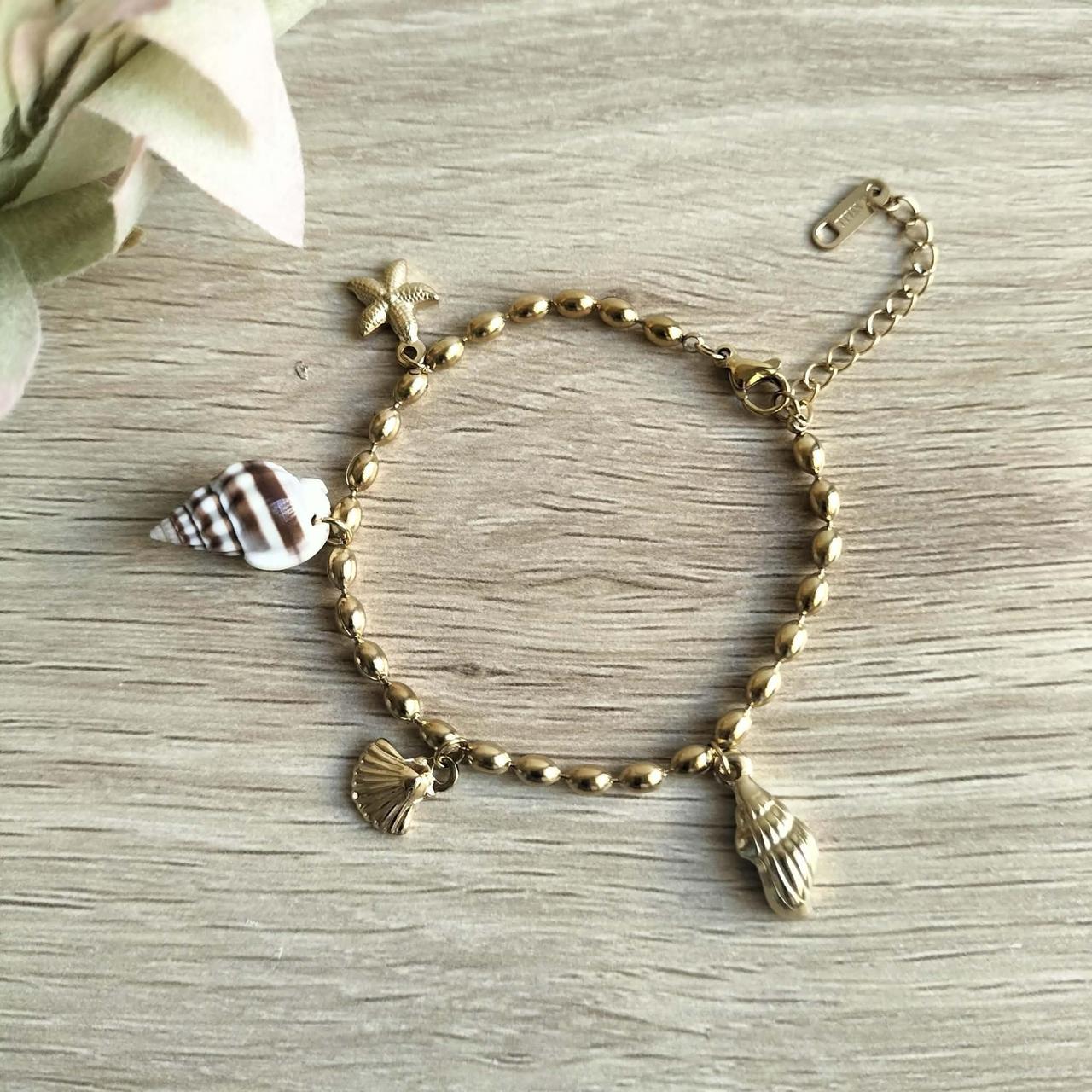18k Gold Plated Shell & Starfish Bracelet