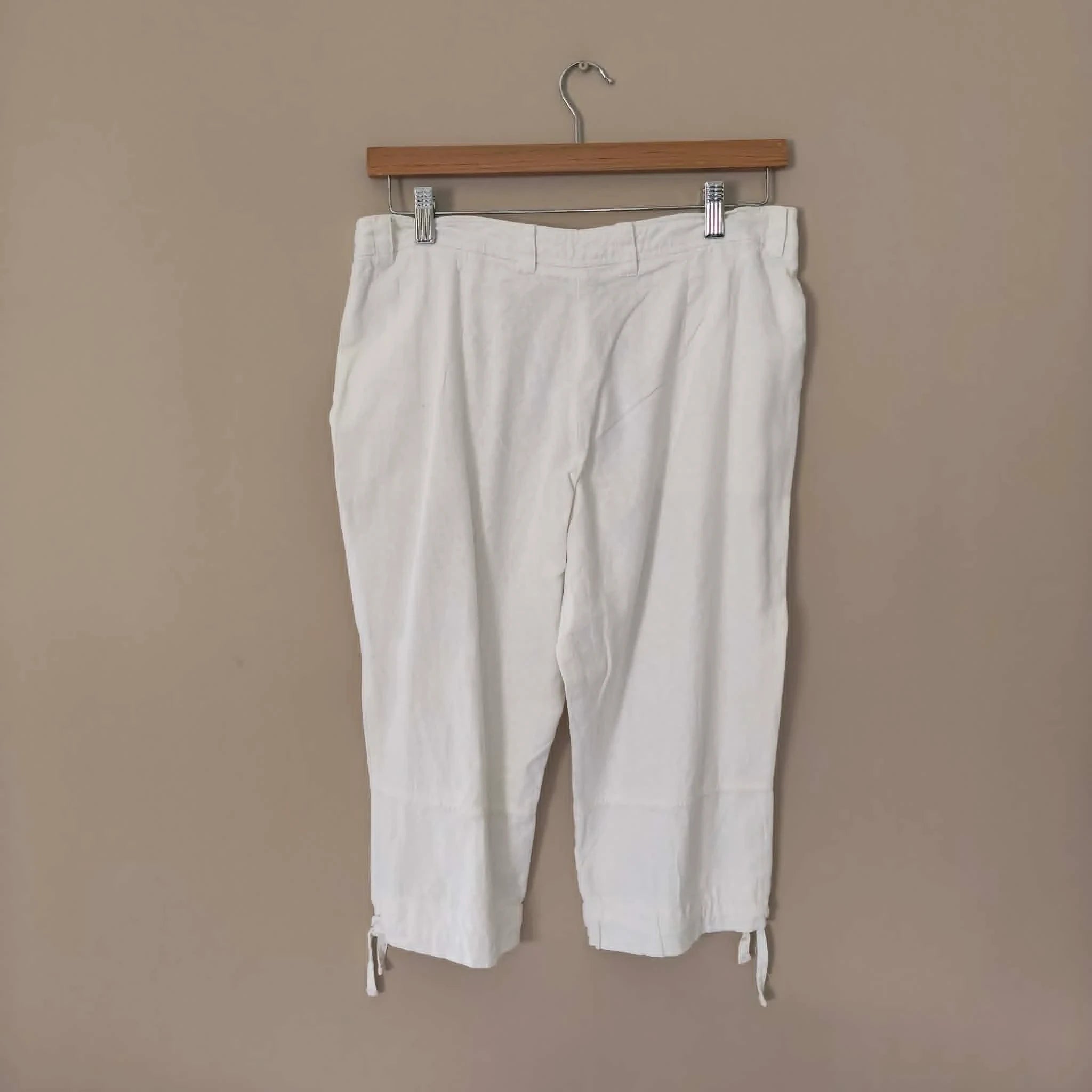 3/4 White Linen Pants - Papaya